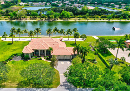 Exploring Properties in Lake Worth, FL: RV and Boat Parking Options